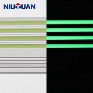 NIUYUAN <span class=keywords><strong>Precio</strong></span> <span class=keywords><strong>de</strong></span> fábrica Seguridad Resplandor en la oscuridad Tira luminosa Nariz <span class=keywords><strong>de</strong></span> escalera - Product Image 3