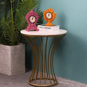 Redeco 2024 Cute Antique Table Clock Art Resin Crafts Resin Flocking Table Clock For Home Decor