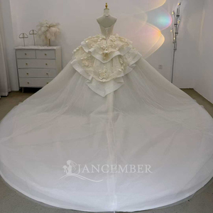 Robe de mariée de luxe Lsjj133, coupe ajustée, sans bretelles, en tulle, style robe de bal, avec traîne chapelle, longueur ras du sol, décolleté cœur, décorations florales en cristal - Product Image 5