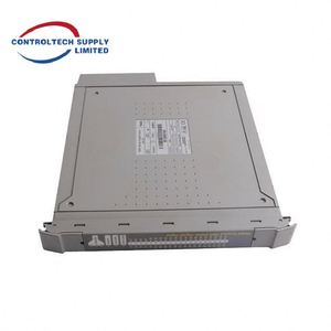 Module d'interface de communication d'automatisation ICS Triplex T8402 en aluminium fiable avec deux ports Ethernet et quatre ports série - Product Image 3