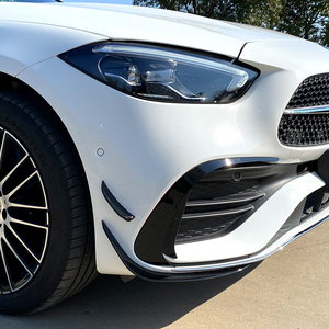Kits carrosserie Pare-chocs avant Drapeau Lèvres Diffuseur Accessoires pour <span class=keywords><strong>Mercedes</strong></span> Benz <span class=keywords><strong>Classe</strong></span> <span class=keywords><strong>C</strong></span> W206 <span class=keywords><strong>AMG</strong></span> <span class=keywords><strong>Line</strong></span> 2022 +. - Product Image 2