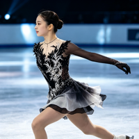 Costume de patinage artistique à manches longues, dégradé noir et blanc, dentelle florale 3D, strass, jupe à volants, robe de danse sur glace, sur mesure OEM ODM