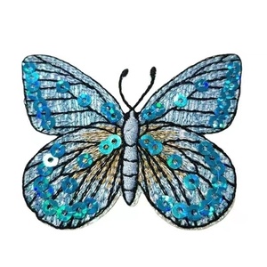 Patch brodé thermocollant personnalisé en gros pour vêtements, patchs brodés à sequins sur mesure - Product Image 5