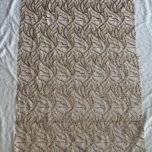 Tissu en maille à paillettes douces avec revêtement adhésif pour vêtements de mode - Product Image 6