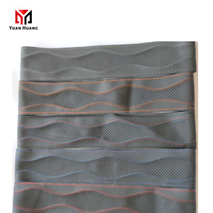Coprivolante SF145 in Pelle con Cuciture a Mano e Linee Colorate, Bestseller per Auto - Product Image 1