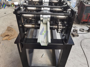 אומגה בנייה ייצור צמח חקלאי אוטומטי גליל להרכיב מכונה plc נושאת מפתח מנוע הילוך ציוד מכונת purlin - Product Image 2