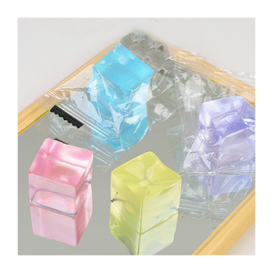 Mini jouet mochi souple en forme de bloc de glace, jouets à presser pour enfants, jouets sensoriels anti-stress, jouets mignons et collants pour soulager l'anxiété - Product Image 1