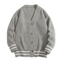 Cardigans en acrylique tricotés pour femmes et hommes, style preppy hivernal, avec logo brodé, pour sororités et fraternités personnalisées.