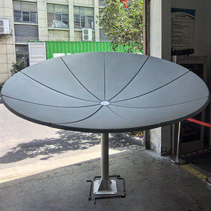 Antenne à foyer principal en bande C (2,4 m/6 pieds) directement de l'usine - <span class=keywords><strong>Parabole</strong></span> économique pour <span class=keywords><strong>une</strong></span> télévision par satellite fiable - Product Image 1