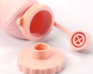 Nouvelle bouteille d'eau de sport pliable, portable, grande capacité, résistante aux hautes températures, en silicone de qualité alimentaire, pour les voyages en plein air - Product Image 3