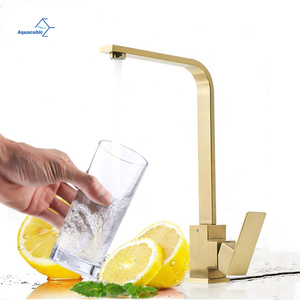 Grifo de agua para fregadero de cocina dorado de un solo mango a precio de fábrica - Product Image 3