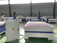 Machine de gravure et de fraisage CNC robuste 1325 pour le travail du bois, avec table à vide pour le bois, le MDF et l'acrylique, certifiée CE