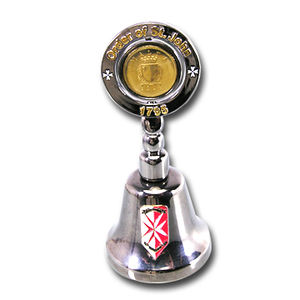 Campana de Mesa Artesanal de Metal, Recuerdo Personalizado Hecho a Mano, Regalo de Viaje - Product Image 2