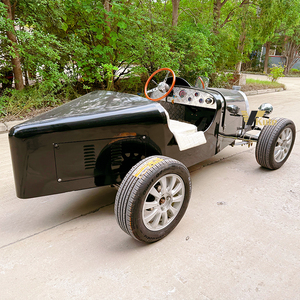Venta Especial: Auto Clásico Eléctrico Blanco Vintage, con Batería, Estilo Retro, para Recorridos en Resorts - Product Image 2