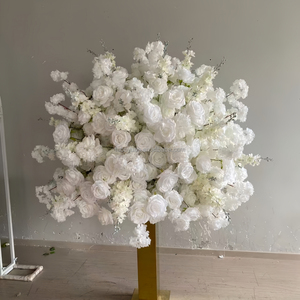 Centrotavola Artificiali con Rose Bianche e Bordeaux per Decorazione Tavoli da Ricevimento - Product Image 3
