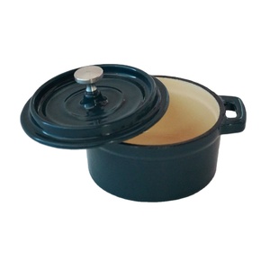 ChuiHua 2023 nuevo tipo <span class=keywords><strong>mini</strong></span> horno holandés <span class=keywords><strong>mini</strong></span> olla esmaltada <span class=keywords><strong>de</strong></span> <span class=keywords><strong>hierro</strong></span> fundido <span class=keywords><strong>mini</strong></span> olla para cocina o restaurante uso cazuela esmaltada - Product Image 3