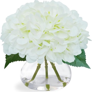 Set di Fiori Artificiali in Seta Stile Ortensia in Bottiglia di Vetro - Realizzati a Mano, Pronti per la Spedizione, Fioriture Altamente Realistiche per San Valentino - Product Image 1