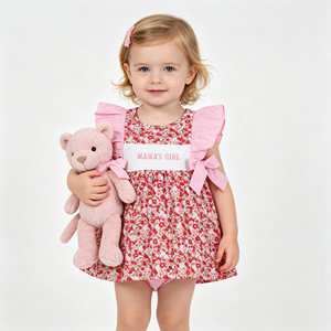 Ensemble court à imprimé floral rouge mignon pour petites filles, haut à manches bouffantes rose pour enfants avec short à volants, vêtements de détente d'été pour enfants - Product Image 3