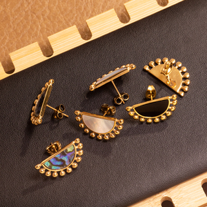 Exquisito collar bohemio de acero inoxidable de diseño sencillo con incrustaciones de concha semicircular, accesorios de perla para mujer para regalos - Product Image 2