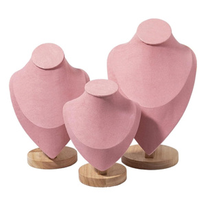 Présentoirs de bijoux en suède en gros, présentoirs de luxe pour colliers - Product Image 1