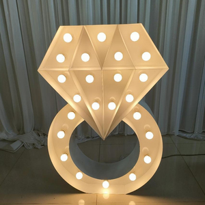Vente en gros de 4 pieds de chiffres en métal LED lumière blanche géante bague en diamant pour chapiteau lumineux pour décorations de fête de mariage et d'événement - Product Image 4