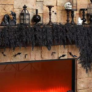 Guirlandes artificielles en cèdre, pin et cyprès Xin Yan pour Halloween, décoration pour salon et table à manger - Product Image 1