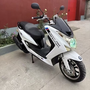 Moto à <span class=keywords><strong>essence</strong></span> d'occasion 149cc 4 soupapes Hongtu 150 : écran TFT, feux LED, pédale - Product Image 2
