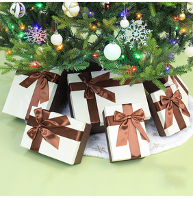 Easy Assemble PVC Materials <b>LED</b> Pre-lit Christmas <b>Tree</b> Hinged Artificial Christmas <b>Tree</b> PE - Product Image 5