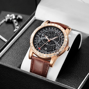 Montre pour homme à thème céleste sertie de diamants avec un fort mouvement de calendrier à quartz à luminescence nocturne, fabricant en gros - Product Image 2