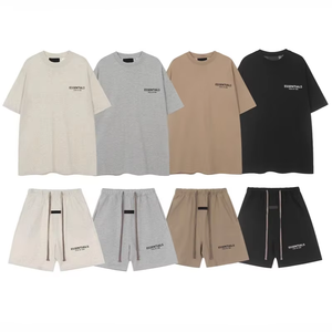 Conjunto Casual de Moda Europeo Americano ESSENTIALS, Camiseta de Manga Corta de Algodón con Logotipo de Goma 3D y Pantalones Cortos, para Hombre y Mujer - Product Image 1