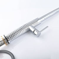 Robinet de cuisine monocommande contemporain et moderne à poser sur le plan, avec douchette extractible double fonction, pour évier, usage hôtelier, garantie 5 ans