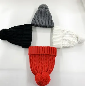 Bonnet de couleur unie chaud pour l'hiver bonnet en tricot bonnet à manchettes logo personnalisé bonnet de luxe en laine pour hommes Vente en gros