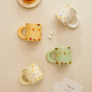 Vente en gros de tasses à café en céramique de style nordique, 300-400 ml, motif végétal, tasse rétro pour les fêtes, personnalisable, 400 ml, pour le bureau et la maison - Product Image 1