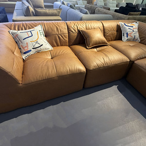 Canapé d'angle modulable en similicuir marron surdimensionné, à assise profonde, compressé sous vide, pour salon de villa - Product Image 4
