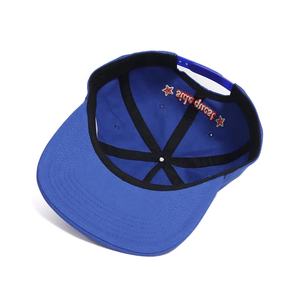 หมวกแก๊ปทรงแบนแบบไม่มีโครง 5 ชิ้น ผ้าฝ้าย 100% ปักลายพรีเมียม สำหรับผู้ชาย เล่นกีฬาเร่งรีบ วิ่ง ทีมกีฬา ปิดด้วยกระดุมแป๊ก - Product Image 5