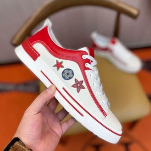 Chaussures de créateur de luxe de haute qualité pour hommes, baskets décontractées pour hommes, supporte le logo personnalisé, chaussures de marche antidérapantes pour femmes - Product Image 2