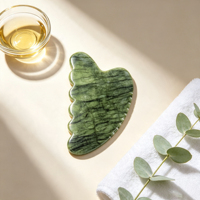 Rouleau facial en jade vert néphrite 100% naturel et ensemble de masseur Gua Sha