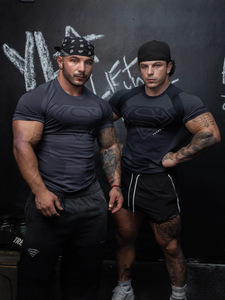 Áo thun thể thao nam YOUNGLA nhanh khô, thoáng khí, ôm sát, kiểu dáng mới của Mỹ, họa tiết trơn, tập thể hình, mặc thường ngày, chạy bộ - Product Image 5