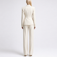 Ensemble de costumes pour femmes, coupe ajustée, blazer et pantalon structurés, formel, pour le bureau, sur mesure