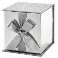 Petite boîte cadeau avec nœud et rembourrage en papier déchiqueté, boîte cadeau argentée scintillante de 4 pouces pour mariages, remises de diplômes, fêtes prénuptiales