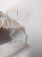 Filtre en verre UV-IR personnalisé, bloque les UV 320~400 nm et les IR 750~900 nm, options de revêtement multiples pour caméra, projecteur, vision industrielle