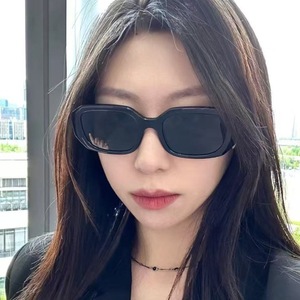 Gafas de sol moradas con efecto ojo de gato, montura completa, protección UV400, a la moda, para mujer - Product Image 2