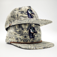 Gorra Deportiva Personalizada de 5 Paneles con Visera Plana, Cierre a Presión, Tela Oxford Dobby, Richardson 256, Bordado de Leopardo, Nailon, Sin Estructura, Argyle/Puntos