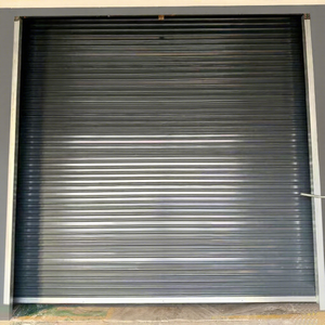 Puertas de Garaje Enrollables con Cadena Lateral Negra - Product Image 5