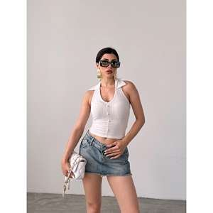 เสื้อเชิ้ตผู้หญิงถักนิตติ้งแบบมีปก ดีไซน์ติดกระดุมด้านหน้า สวมใส่สบายๆ ในชีวิตประจำวัน สีขาว - Product Image 4