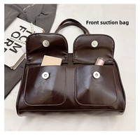 Sac à main Boston vintage en PU avec fermeture éclair, nœud perlé détachable, sac à bandoulière à double poche, idéal pour le shopping quotidien et la simplicité urbaine