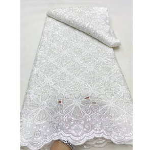 Toplace prezzo all'ingrosso <span class=keywords><strong>bianco</strong></span> <span class=keywords><strong>ricamato</strong></span> <span class=keywords><strong>Tulle</strong></span> dal cortile in rilievo Chiffon tessuto di pizzo matrimonio africano per abito da sposa - Product Image 3