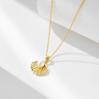 Collier élégant français en argent sterling S925 plaqué or 14 carats avec pendentif en coquille de perle pour les femmes