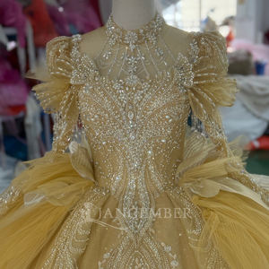 Vestidos de Quinceañera Xs231 Modernos Antiestáticos con Falda de Gala Dorada, Silueta de Sirena/Trompeta, Apliques de Encaje y Cuentas de Cristal - Product Image 3