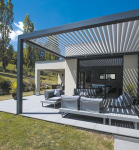 <span class=keywords><strong>Pergola</strong></span> Addossata <span class=keywords><strong>da</strong></span> Esterno Impermeabile in Alluminio con Sistema di Copertura Bioclimatica e Tenda <span class=keywords><strong>a</strong></span> Lamelle Orientabili Motorizzata - Product Image 4